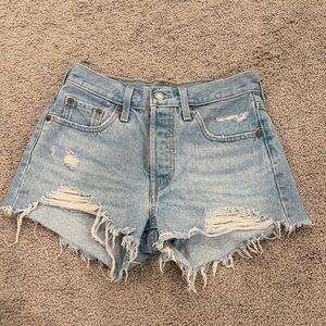 Levi's 501 Distressed Shorts size 25